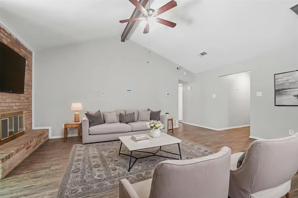 1137 Meadow Creek Court Lancaster, TX 75146