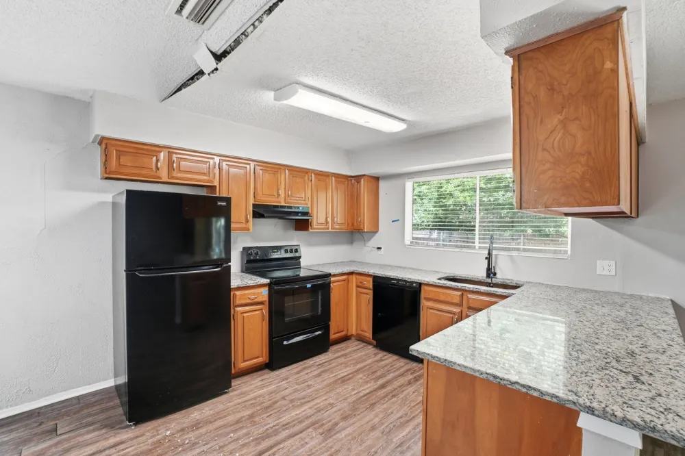 1137 Meadow Creek Court Lancaster, TX 75146