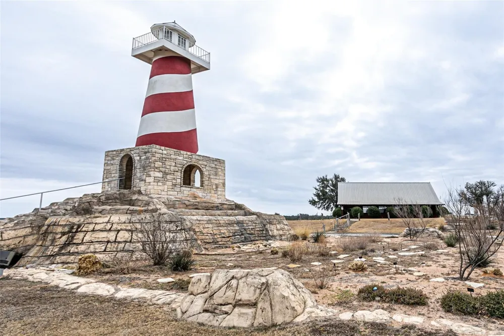 4470 Skyline Drive Bluff Dale, TX 76433
