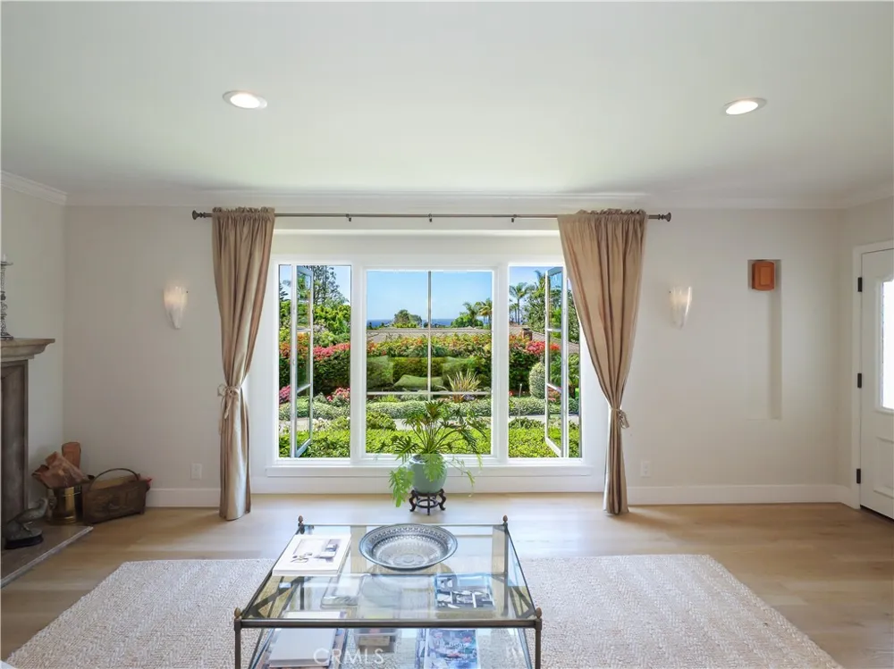 700 Yarmouth Road Palos Verdes Estates, CA 90274