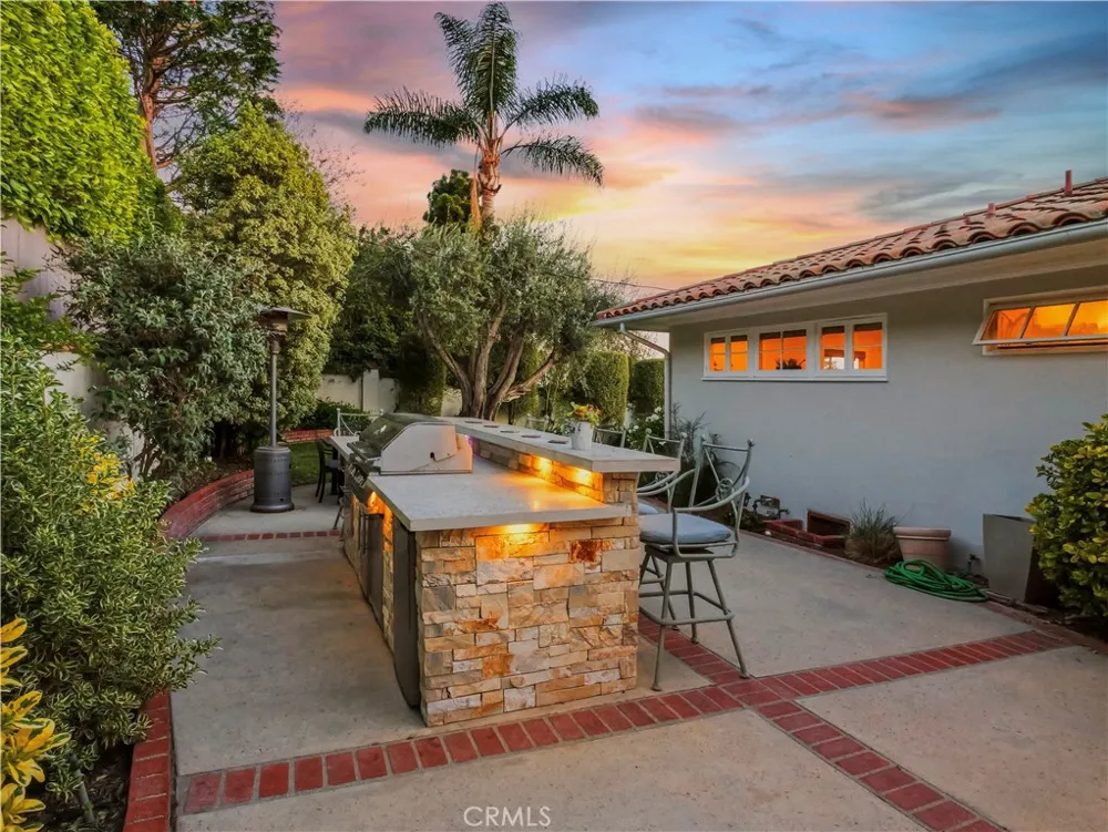 700 Yarmouth Road Palos Verdes Estates, CA 90274