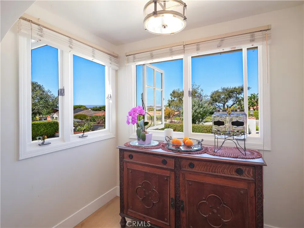 700 Yarmouth Road Palos Verdes Estates, CA 90274