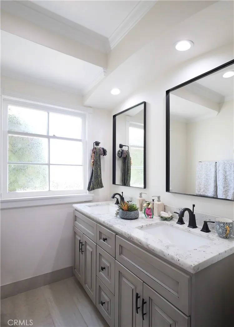 700 Yarmouth Road Palos Verdes Estates, CA 90274