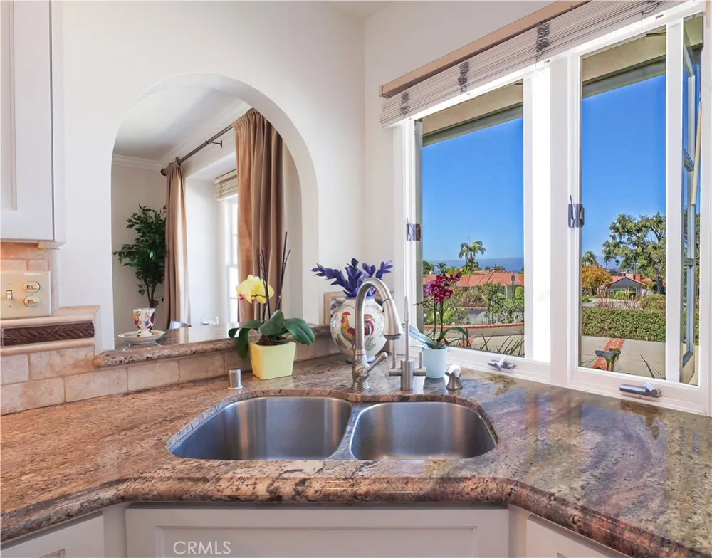700 Yarmouth Road Palos Verdes Estates, CA 90274