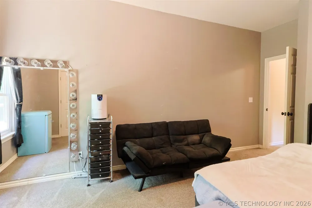 9074 W 157th Street Skiatook, OK 74070