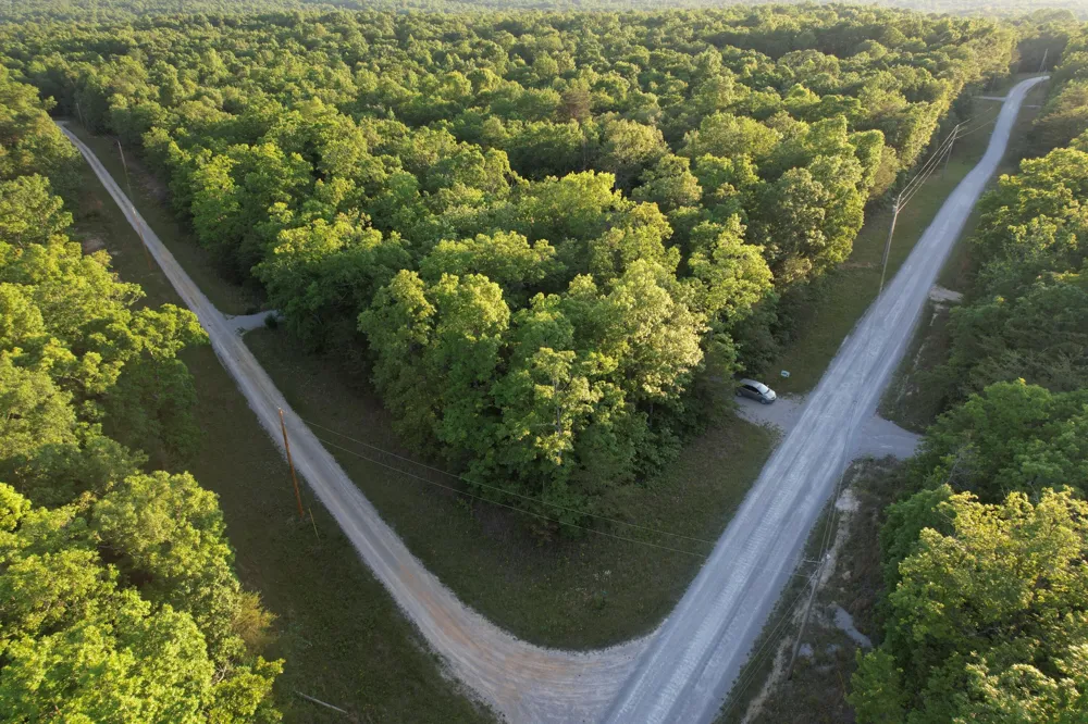 488 Hunters Trail Way Altamont, TN 37301