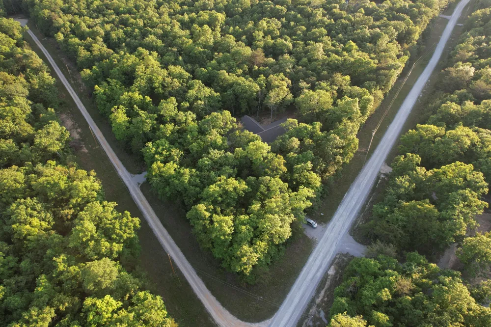 488 Hunters Trail Way Altamont, TN 37301