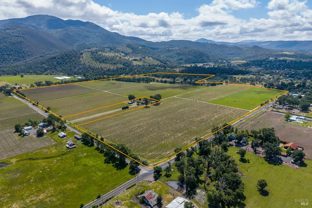 4500 Clark Drive Kelseyville, CA 95451