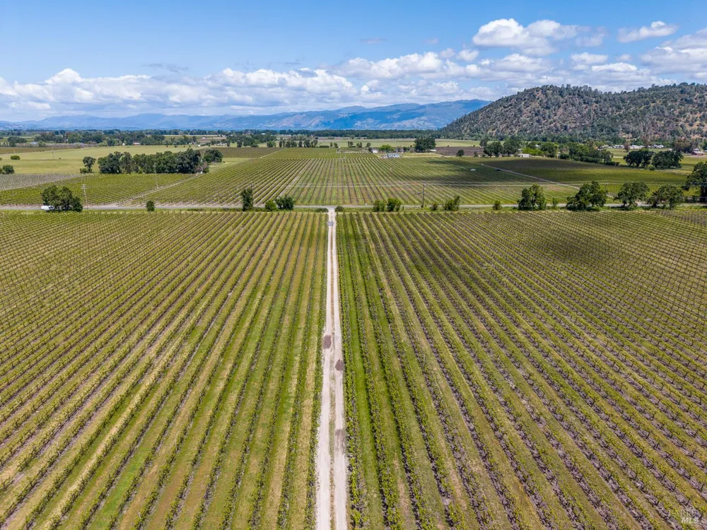 4500 Clark Drive Kelseyville, CA 95451