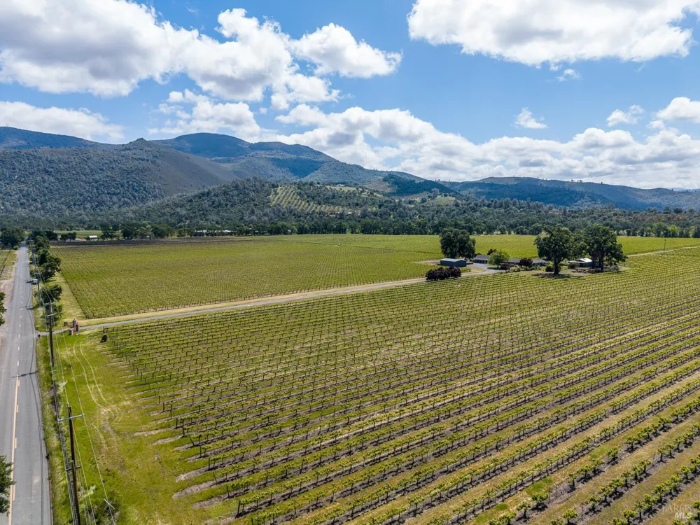4500 Clark Drive Kelseyville, CA 95451