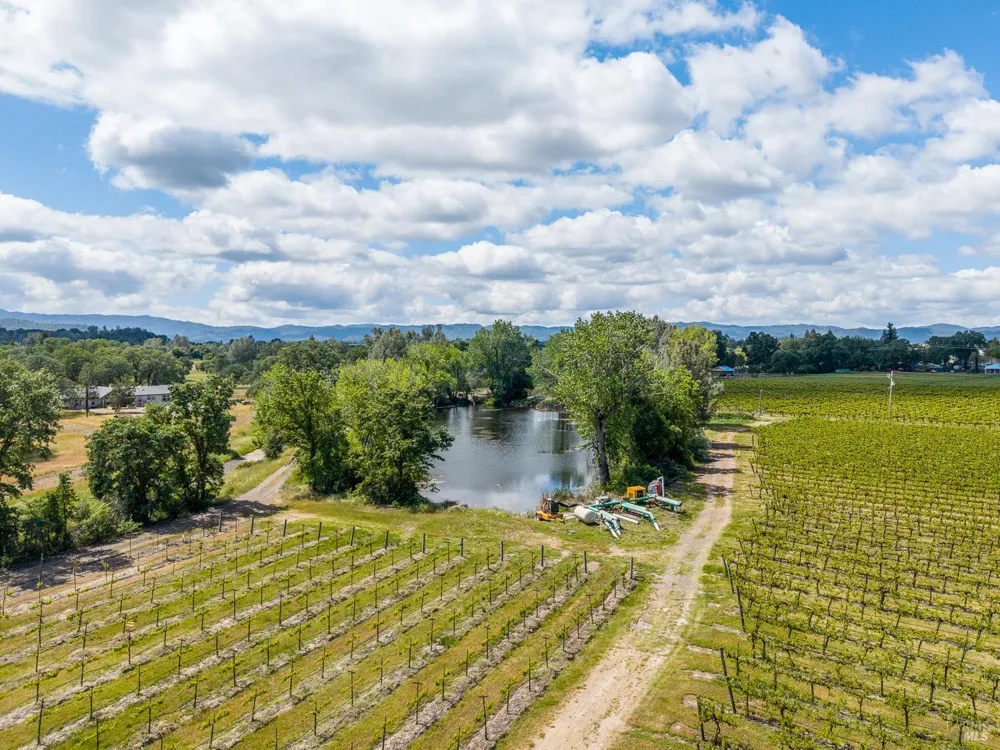 4500 Clark Drive Kelseyville, CA 95451