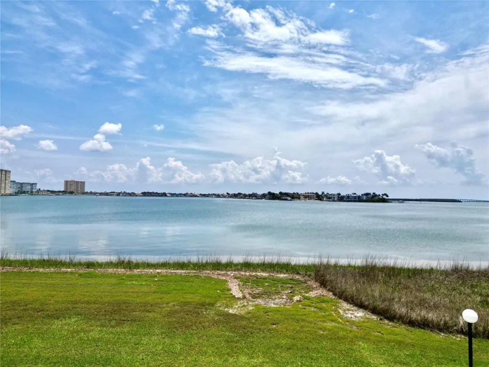 6219 PALMA DEL MAR BOULEVARD S #504 St Petersburg, FL 33715