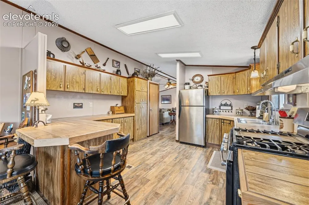 75 Sixth Street Como, CO 80432