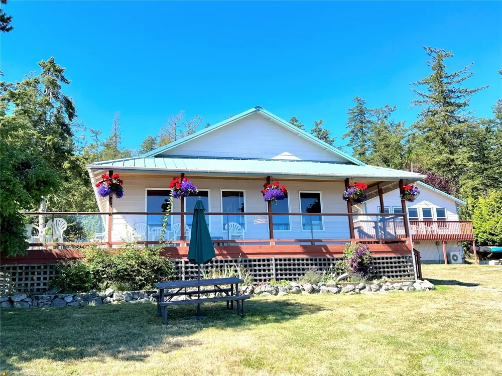0 Haidah Street Center Island, WA 98221