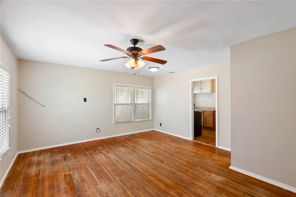 101 W Joyce Street Bishop, TX 78343