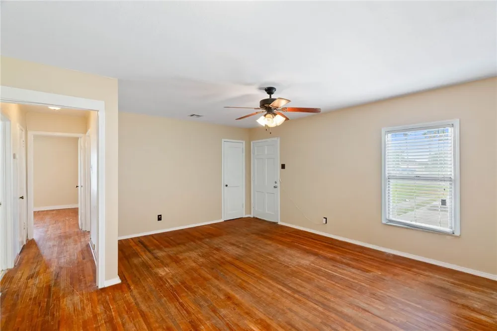 101 W Joyce Street Bishop, TX 78343