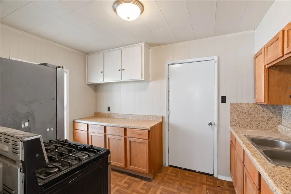 101 W Joyce Street Bishop, TX 78343