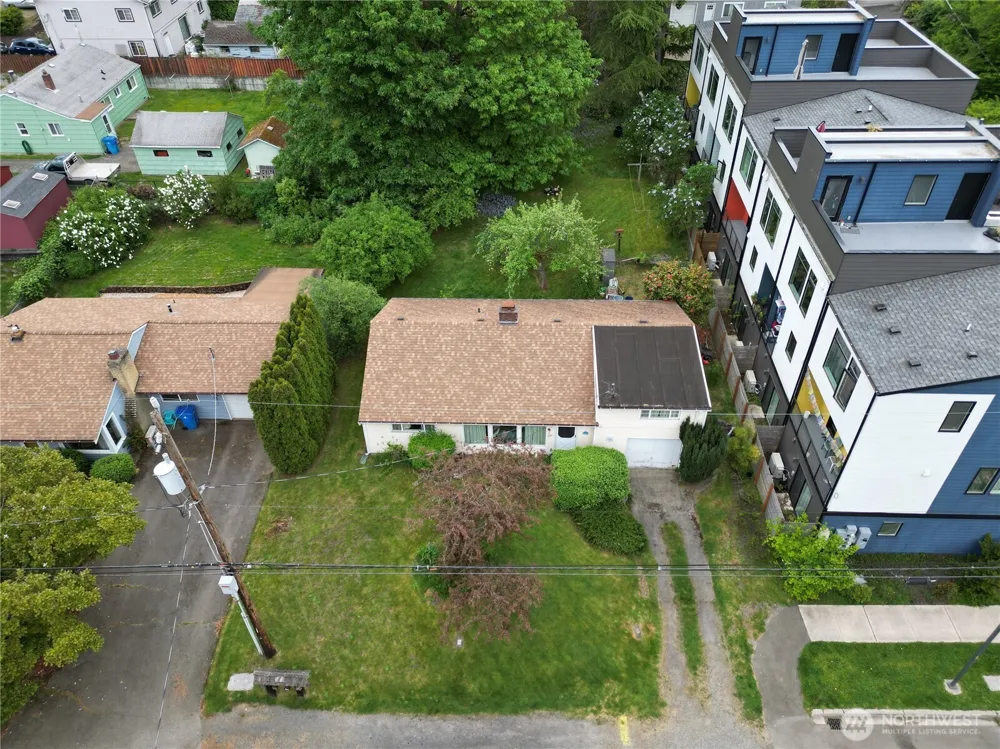 18034 10th Avenue NE Shoreline, WA 98155