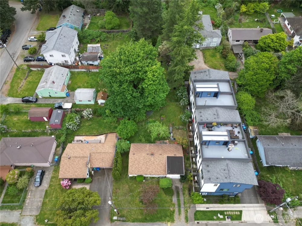 18034 10th Avenue NE Shoreline, WA 98155