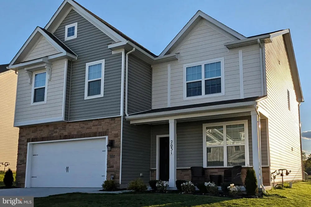 2031 PAPERBACK WAY York, PA 17408