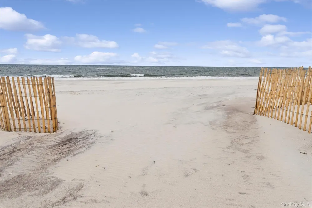 473 Dune Road #6A Westhampton Beach, NY 11978