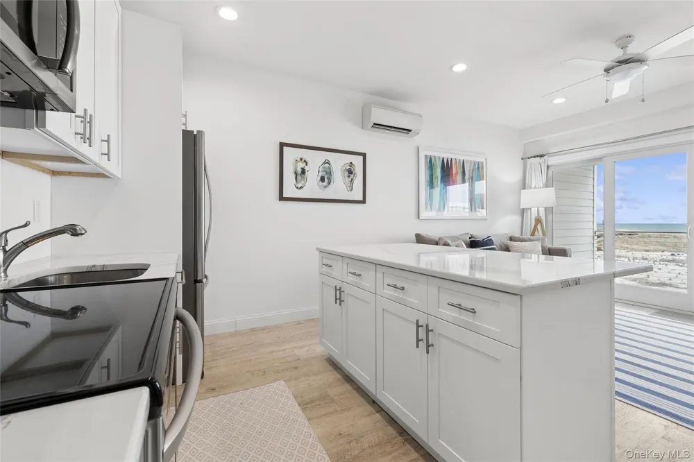 473 Dune Road #6A Westhampton Beach, NY 11978