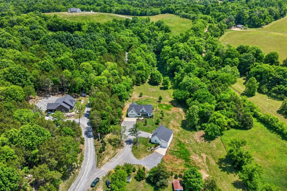 16111 Manchester Pike Christiana, TN 37037