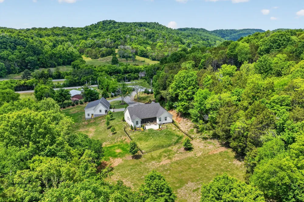 16111 Manchester Pike Christiana, TN 37037