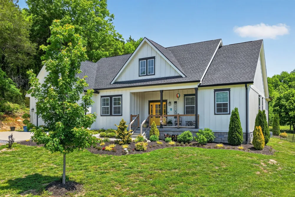 16111 Manchester Pike Christiana, TN 37037