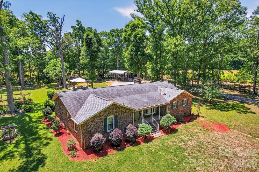 9807 Black Road Midland, NC 28107