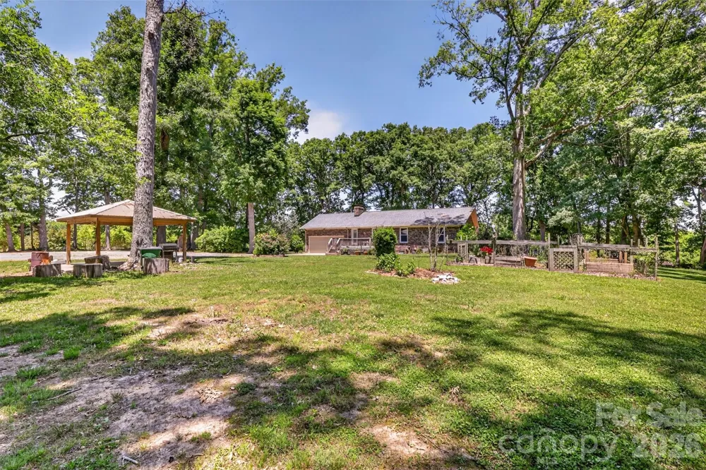9807 Black Road Midland, NC 28107
