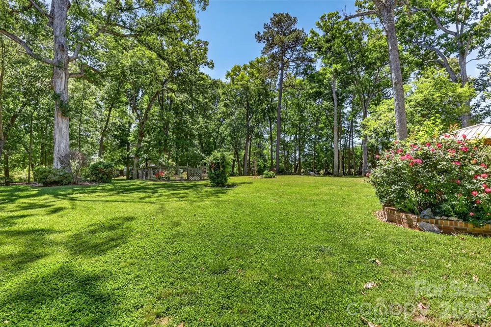 9807 Black Road Midland, NC 28107