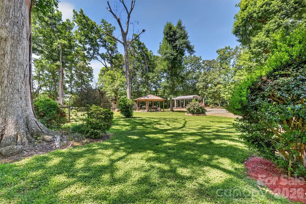 9807 Black Road Midland, NC 28107