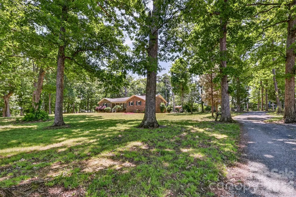9807 Black Road Midland, NC 28107