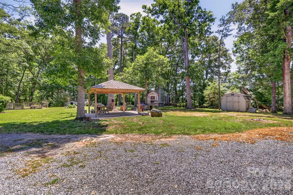 9807 Black Road Midland, NC 28107