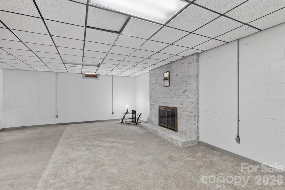 9807 Black Road Midland, NC 28107