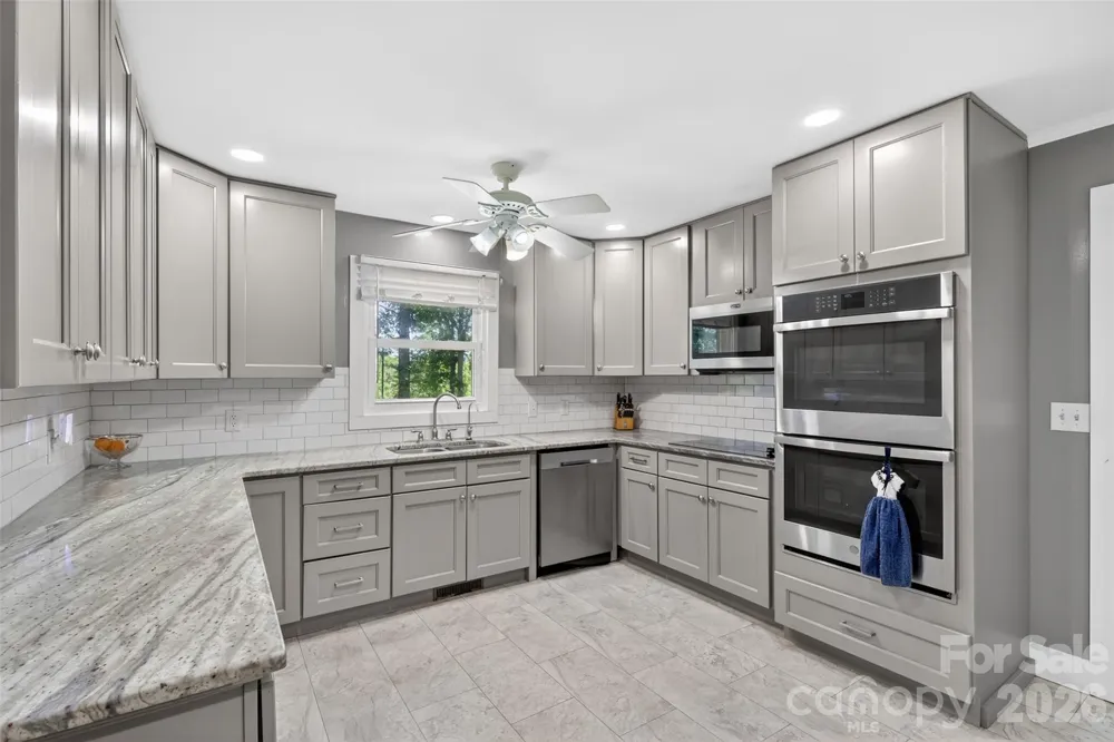 9807 Black Road Midland, NC 28107