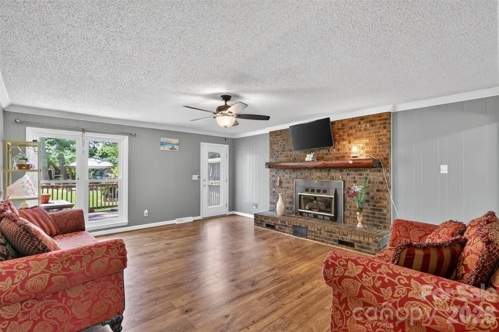 9807 Black Road Midland, NC 28107