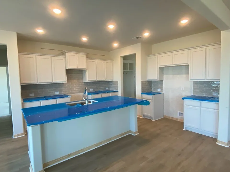 720 County Road 200 Valley View, TX 76272