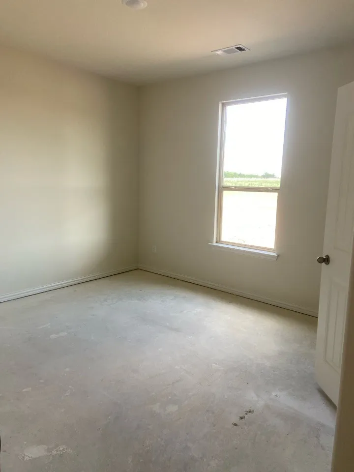 720 County Road 200 Valley View, TX 76272