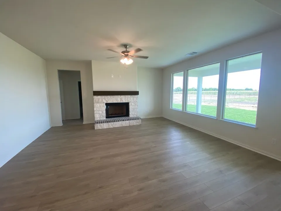 720 County Road 200 Valley View, TX 76272