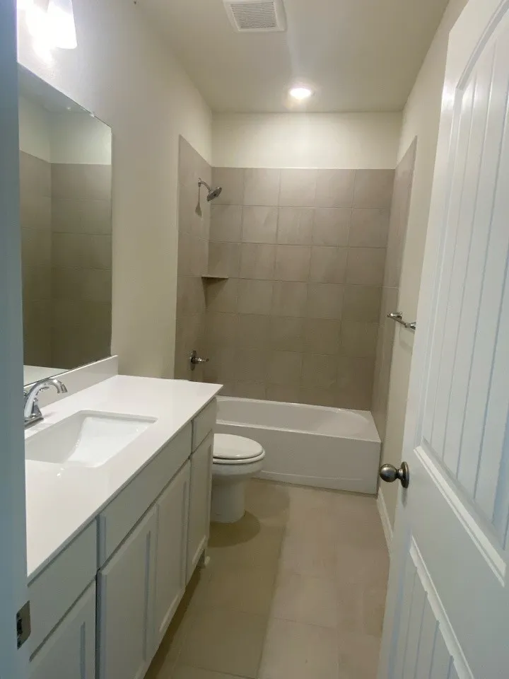 720 County Road 200 Valley View, TX 76272