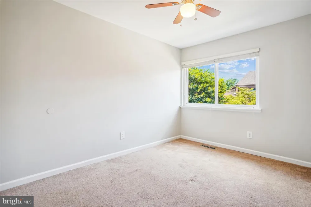 9082 ARLINGTON BOULEVARD Fairfax, VA 22031