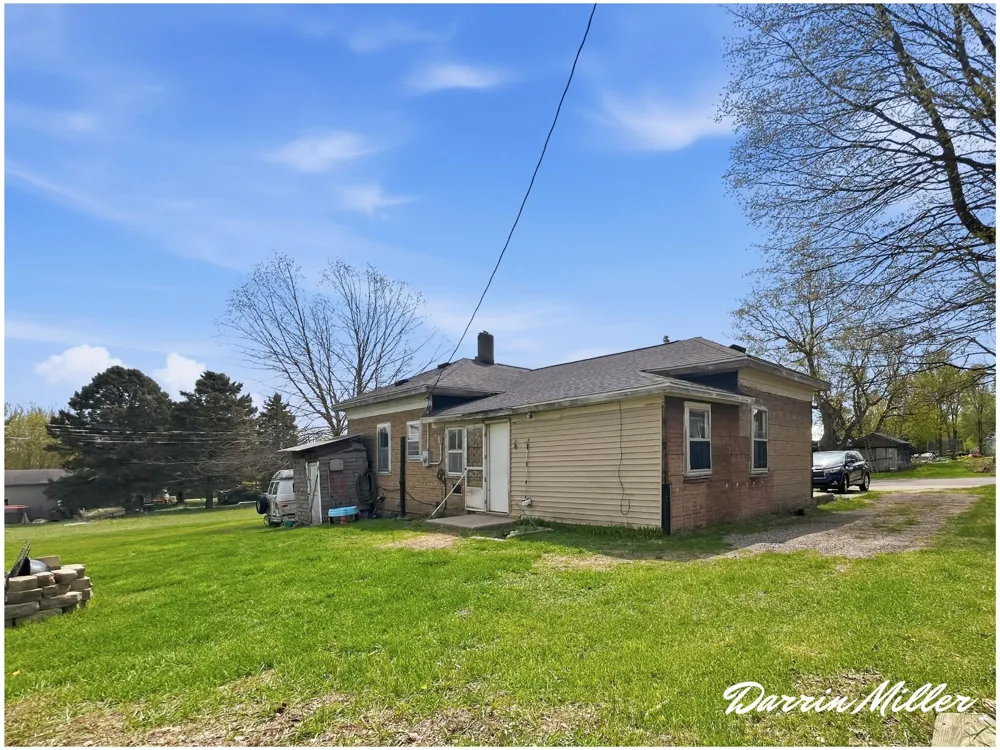 11460 5 Mile Road Morley, MI 49336