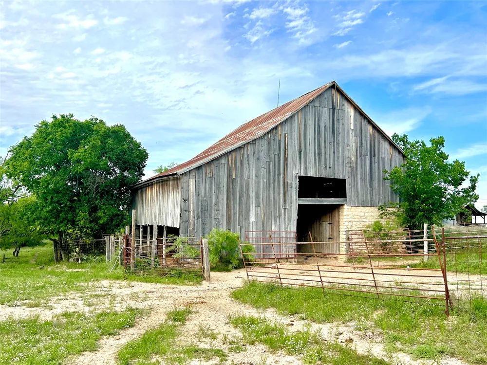 16833 County Road 2200 Lometa, TX 76853
