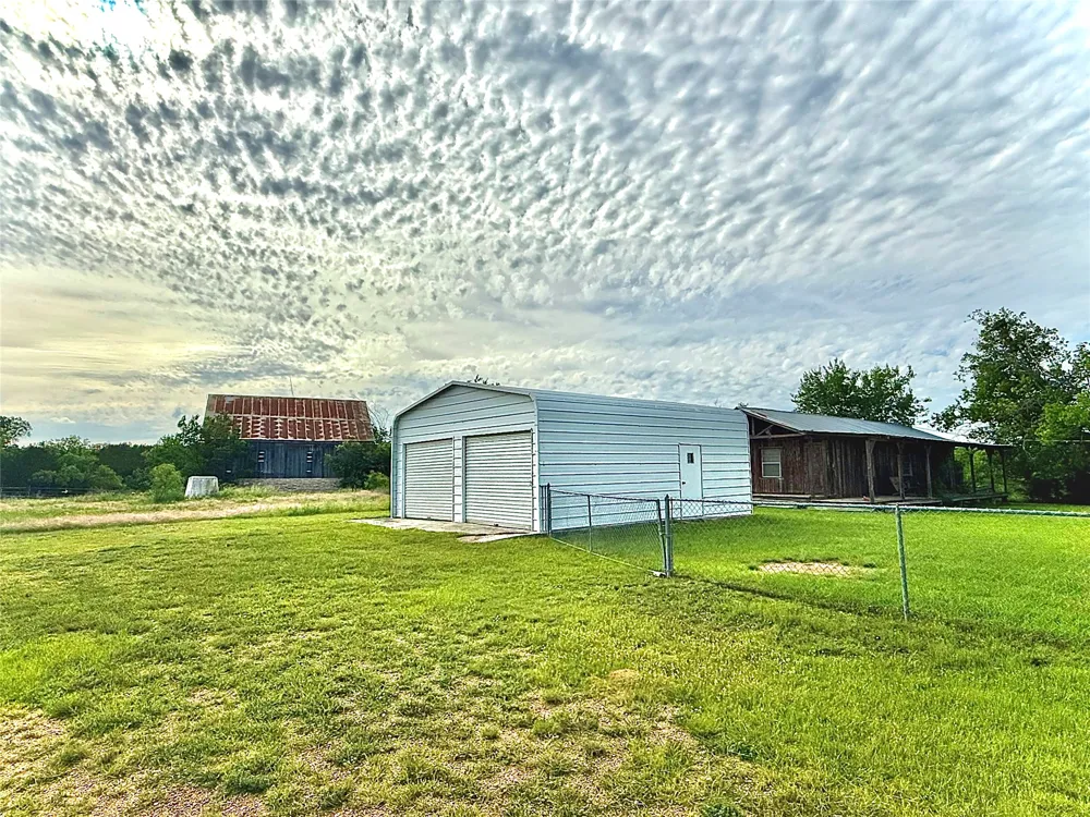 16833 County Road 2200 Lometa, TX 76853