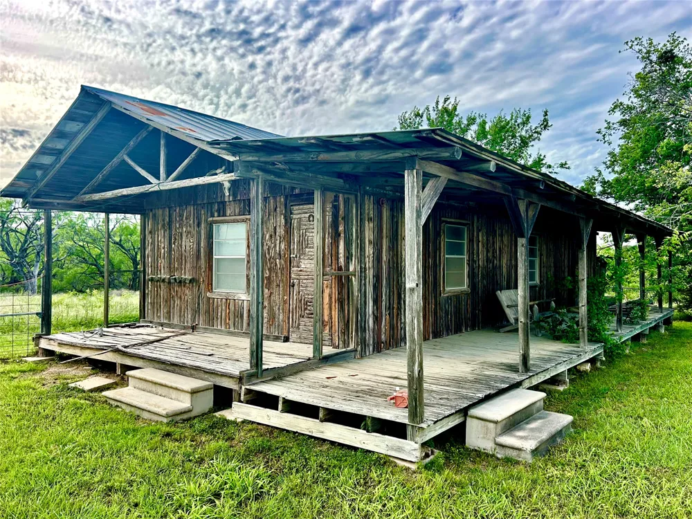 16833 County Road 2200 Lometa, TX 76853