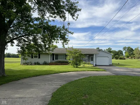 1670 W Old Waynetown Road