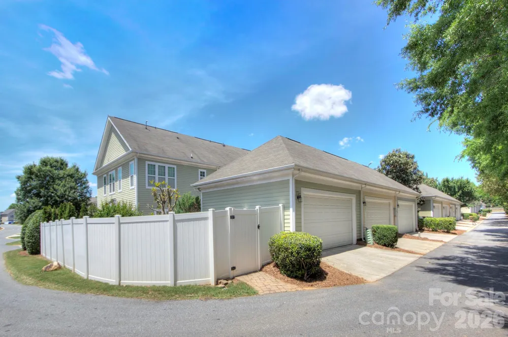 1023 White Point Drive Huntersville, NC 28078