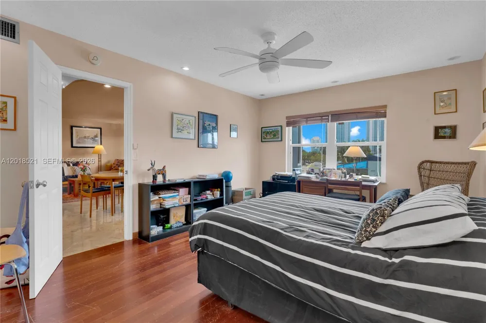 200 Diplomat Pkwy #336 Hallandale Beach, FL 33009